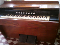 predam_harmonium_3aepo.jpg